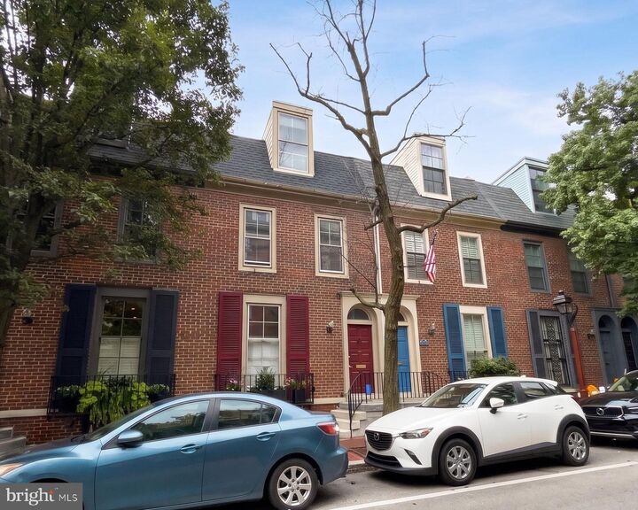 Property Photo: 216 Pine Street 14 PA 19106