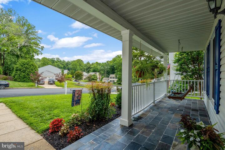 Property Photo: 7809 Roundabout Way VA 22153