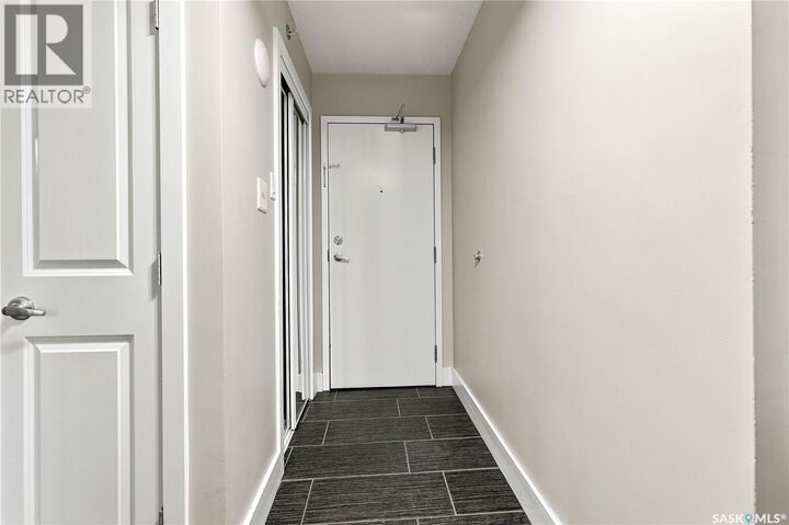 Property Photo: 205 320 5th Avenue N SK S7K 2P5