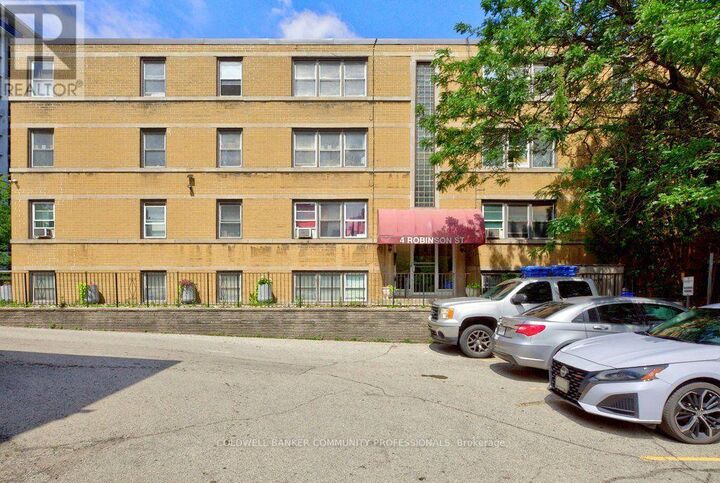 Property Photo:  4 Robinson Street 10  ON L8P 1Y5 