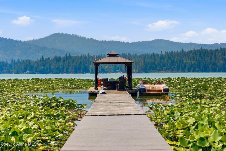 Property Photo:  15504 Osprey Ln  WA 99025 