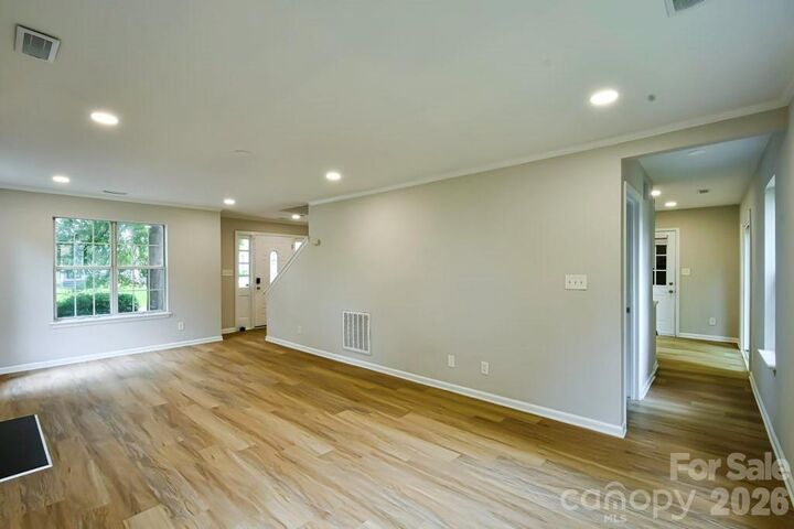 Property Photo:  6020 Running Deer Road  NC 28214 