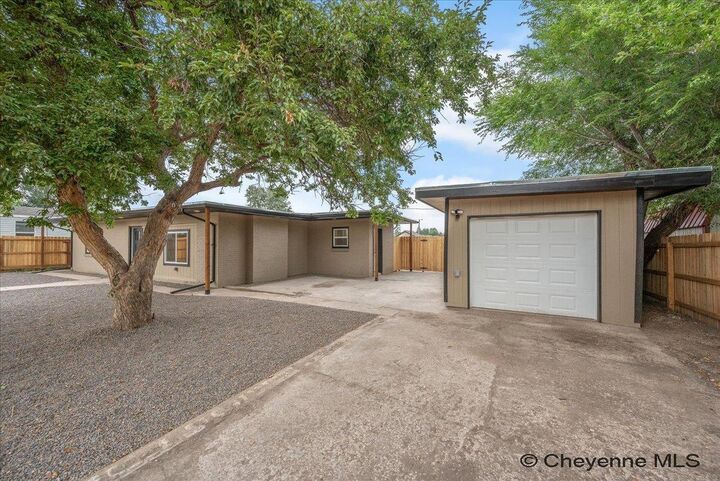 Property Photo: 701 Mitchell Ct WY 82007
