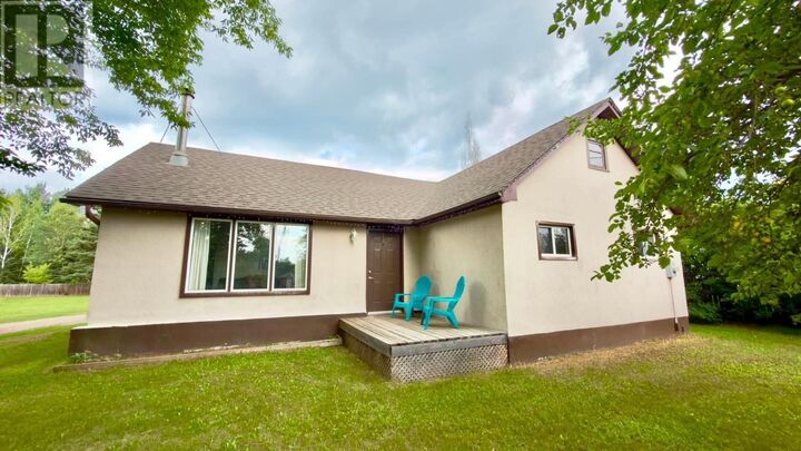 64 Maple St — photo 1