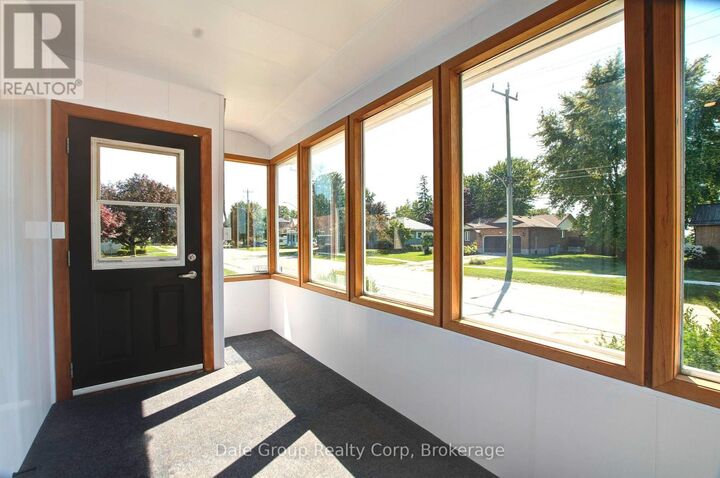 Property Photo: 293 Albert Street ON N0M 1L0