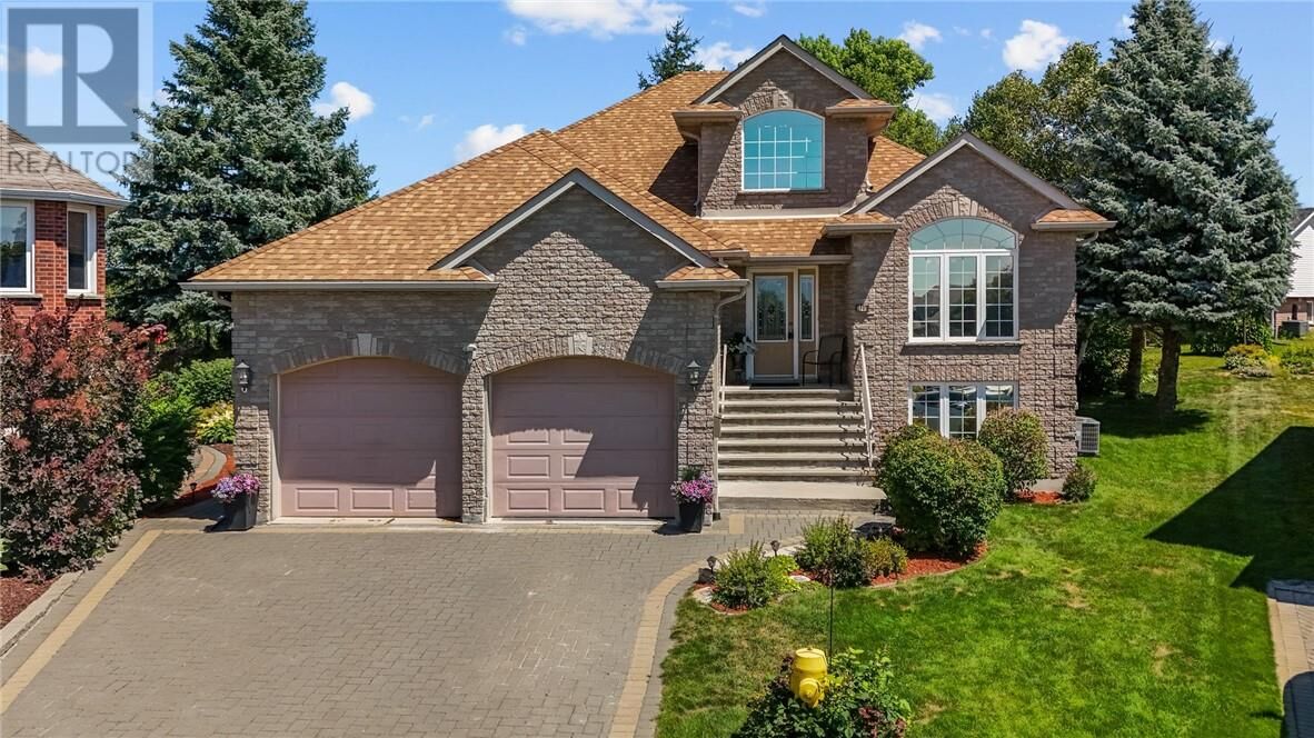 Property Photo:  10 Cassandra Court  ON P3A 5X2 