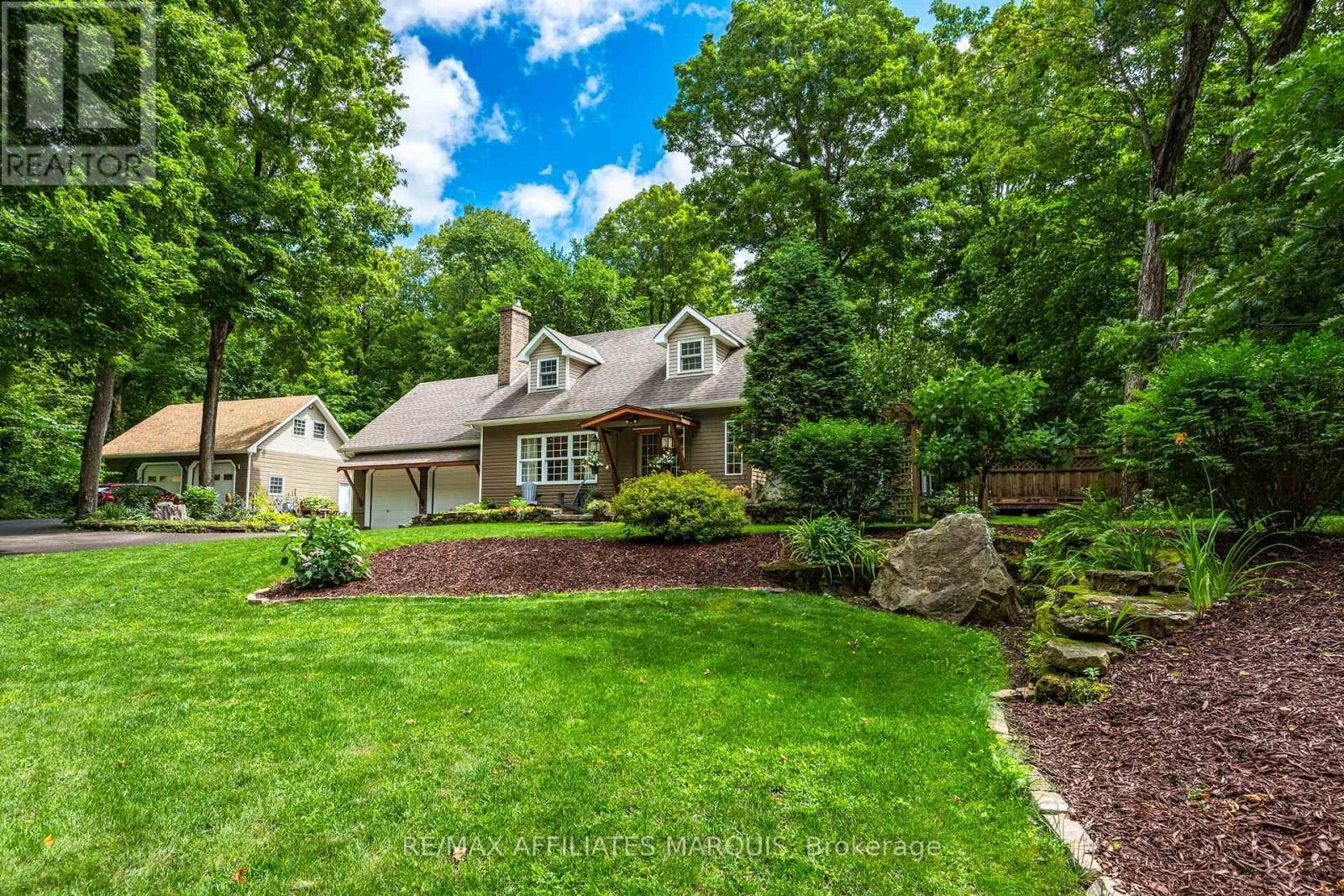 Property Photo: 99 Old Kingston Road ON K0G 1L0