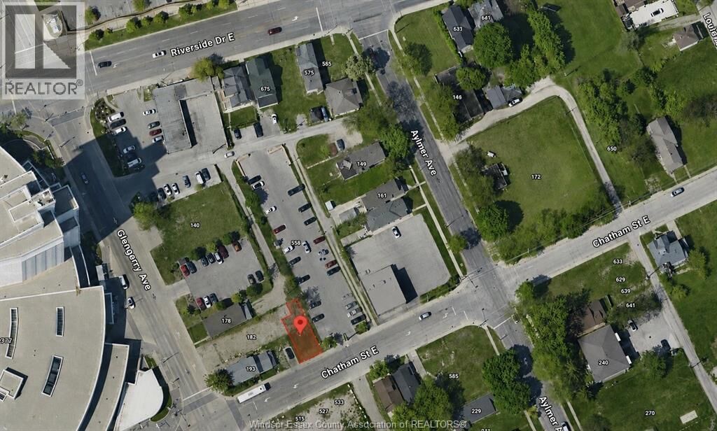 Property Photo:  532 Chatham Street East  ON N9A 2X1 