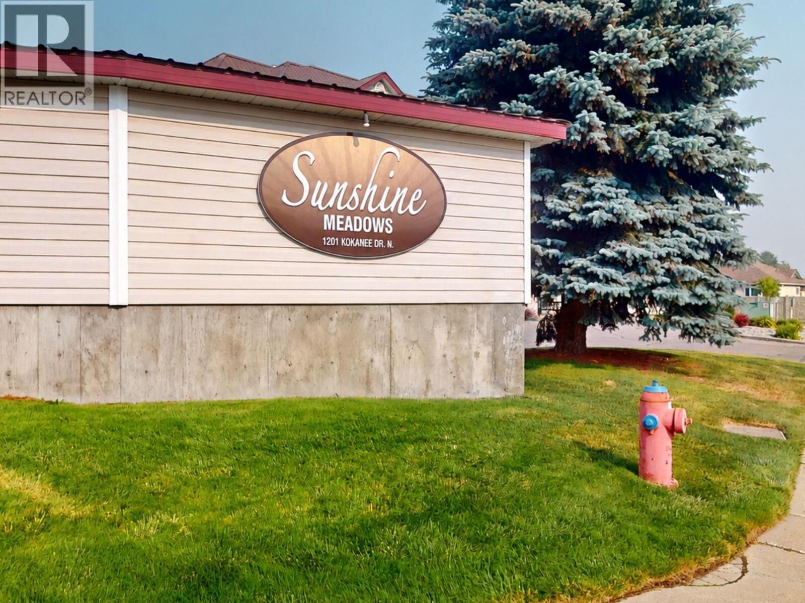 Property Photo: 1201 Kokanee Drive North 304 BC V1C 6P8