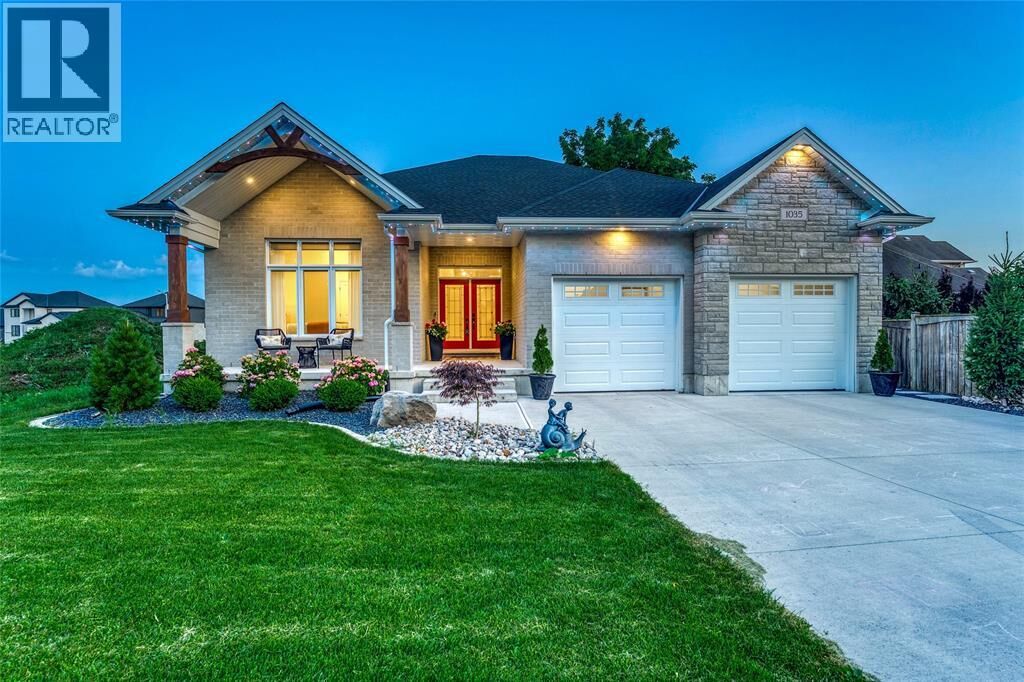 Property Photo: 1035 Bratanek Boulevard ON N7S 0G7