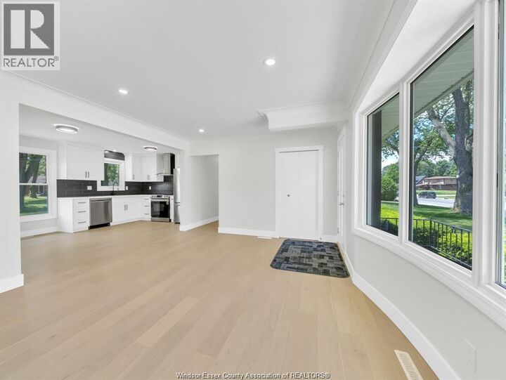 Property Photo:  2445 Todd Lane#Upper Unit  ON N9H 1K4 