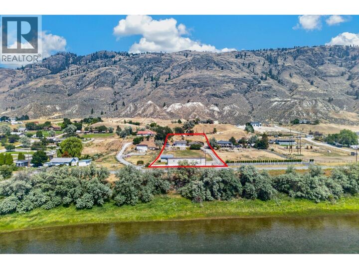 3197 Shuswap Road — photo 1
