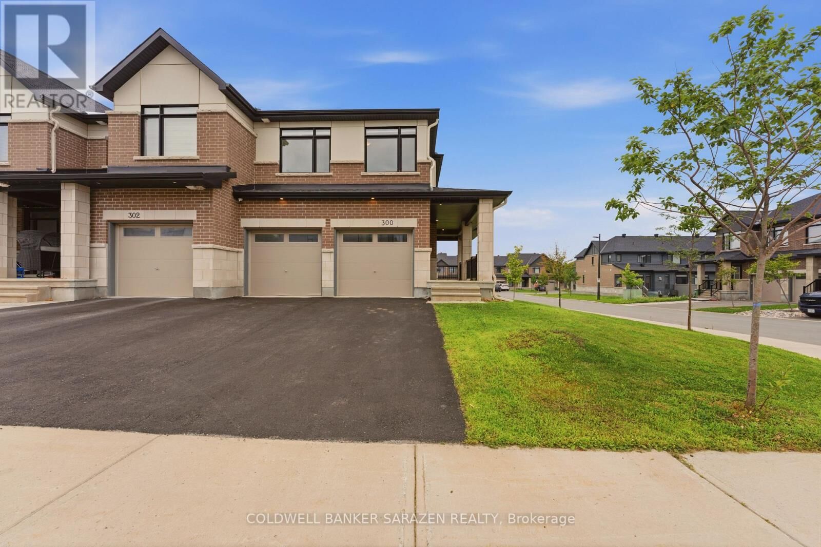 Property Photo:  300 Ibanez Walk  ON K1T 0V7 