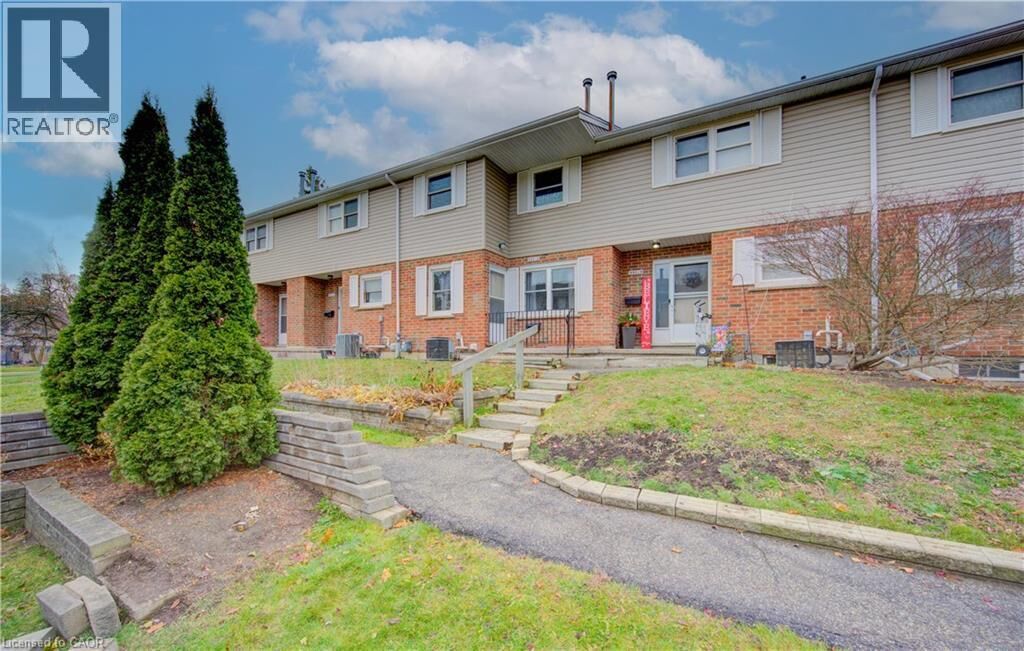 Property Photo:  440 Pioneer Drive 3  ON N2P 1H6 