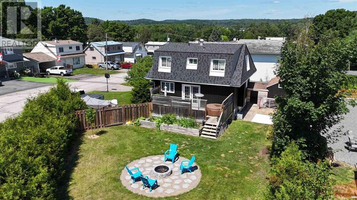 Property Photo:  40 Westview Cres  ON P5A 2B2 