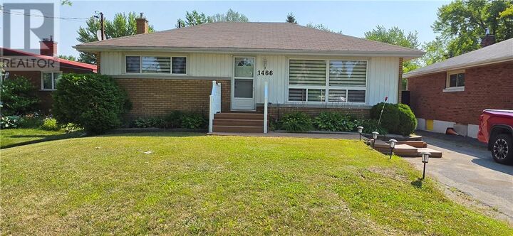 Property Photo: 1466 Agincourt Avenue ON P3A 3K1