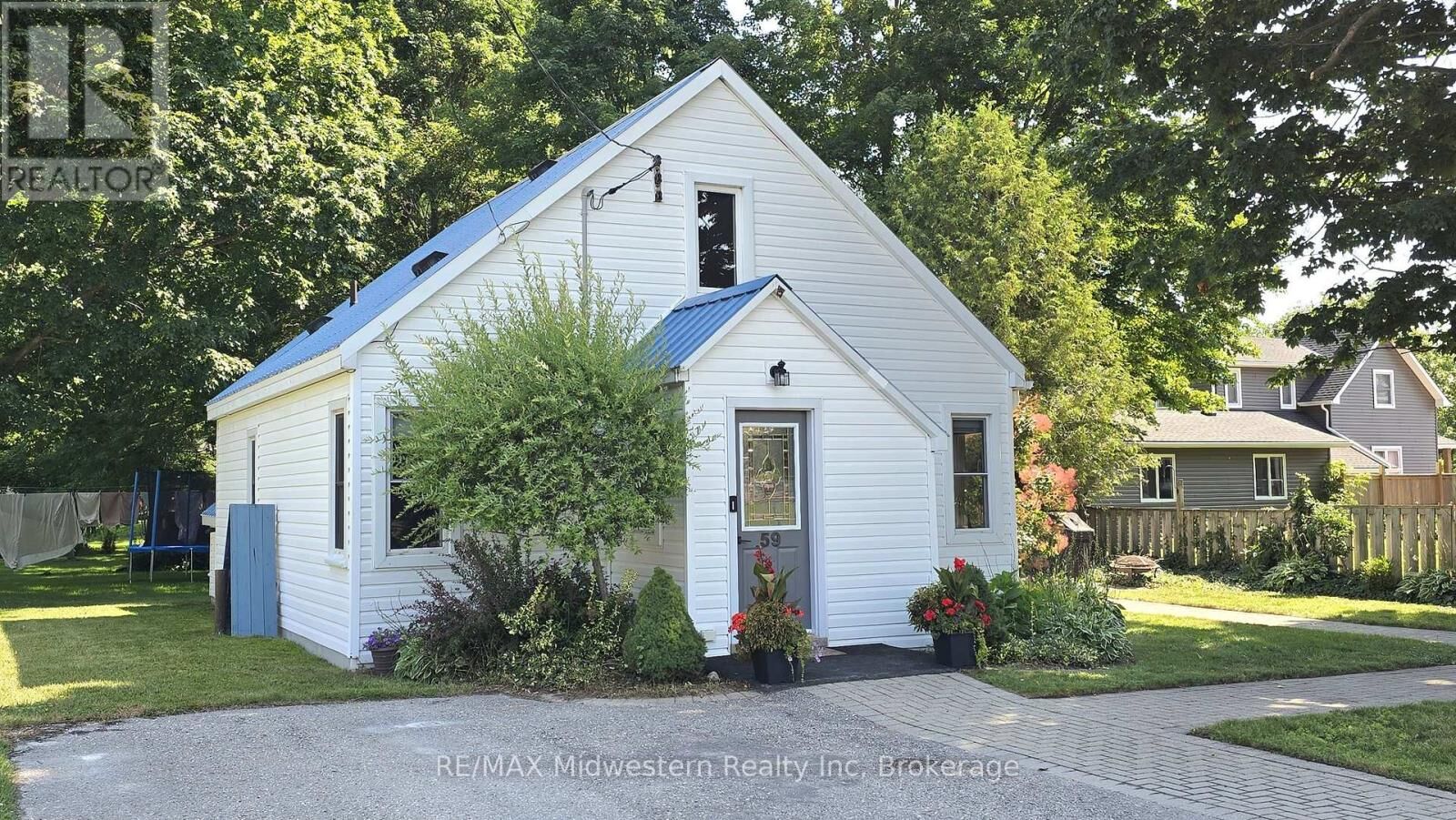 Property Photo:  59 Flora Street  ON N0G 1H0 