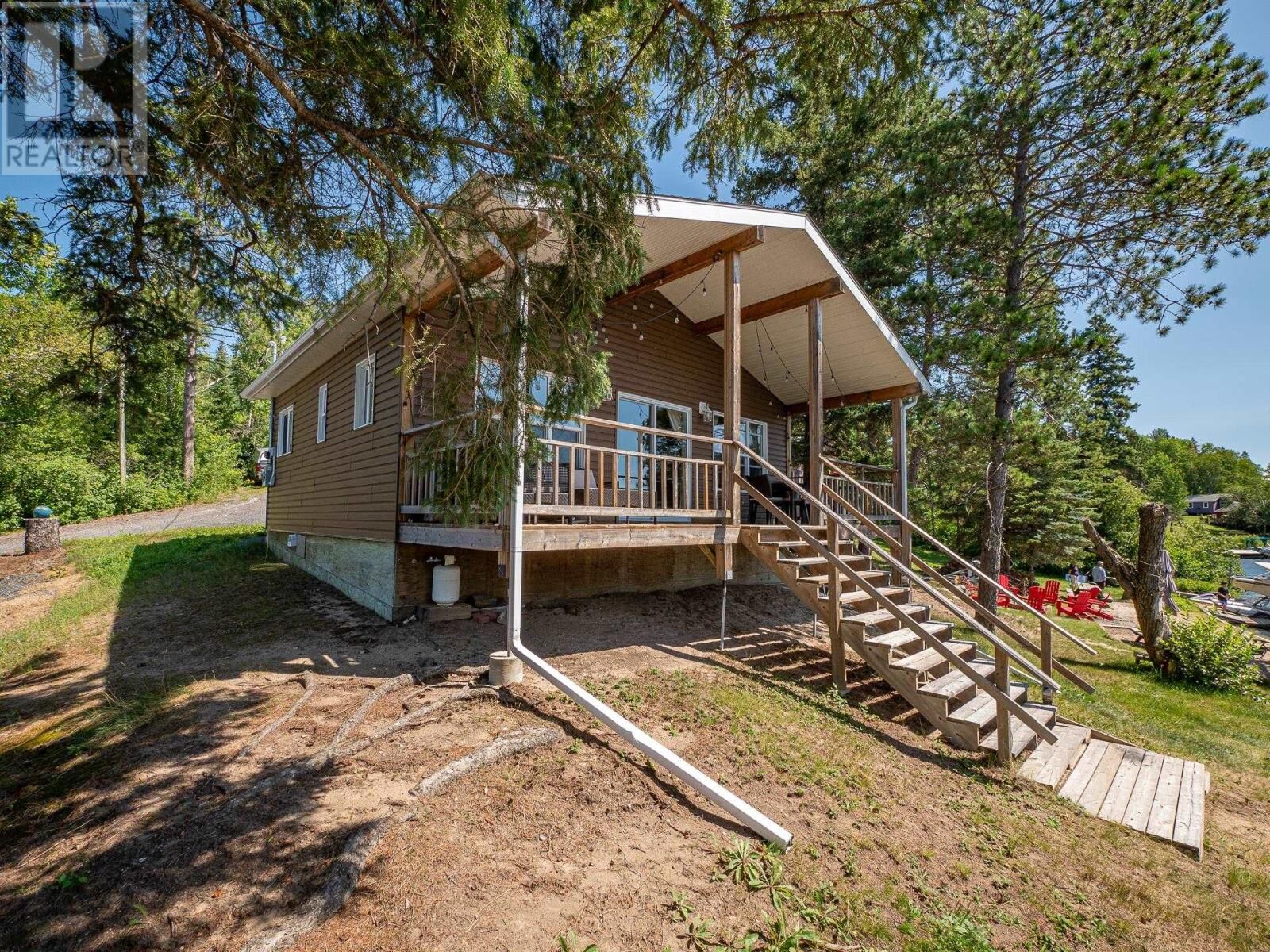 Property Photo:  80 Bay Point Rd, Crest Resort Longbow Lake  ON P0X 1H0 