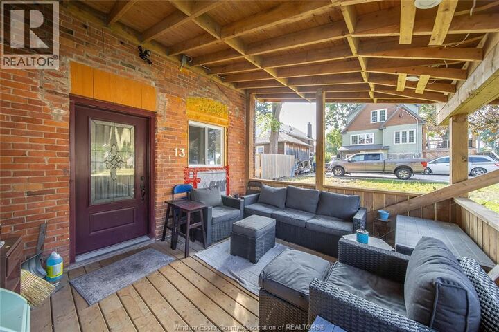 Photo de la propriété:  13 Hall Street North  ON N0P 1A0 