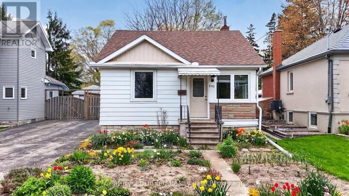 Property Photo: 810 Byron Street South ON L1N 4R8