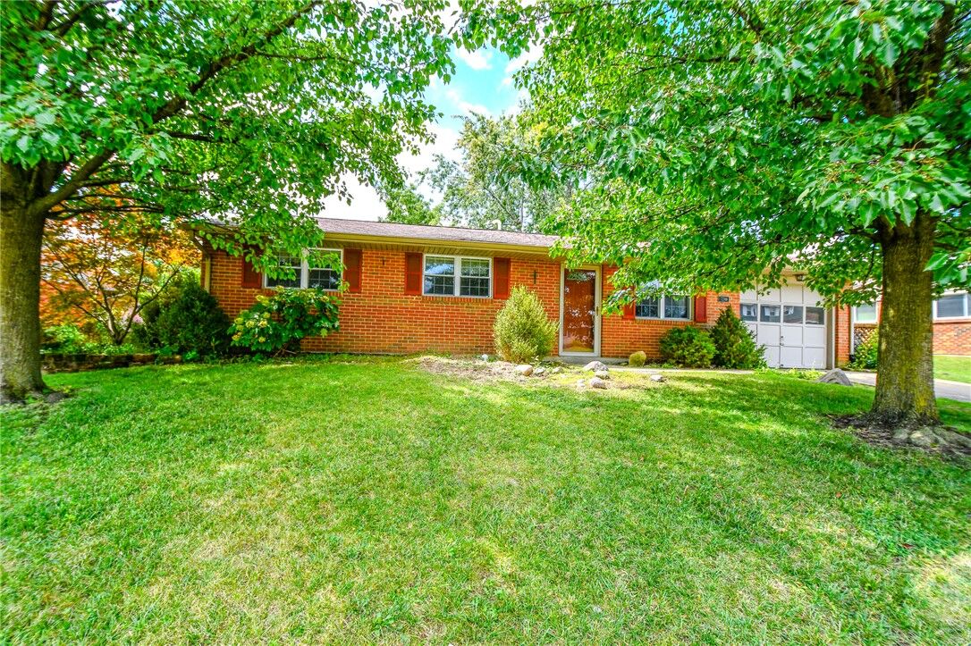 Property Photo:  7240 Stonehurst Drive  OH 45424 