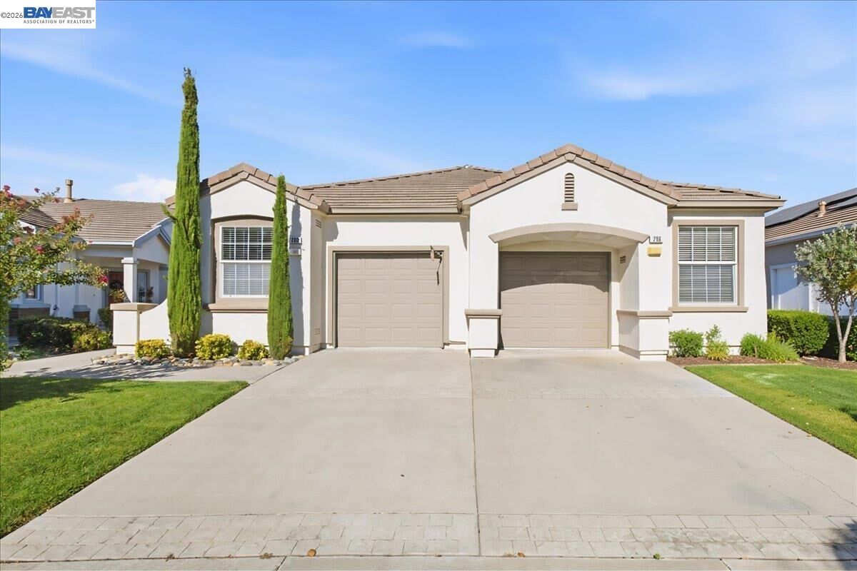 Property Photo: 288 Black Amber Way CA 94513