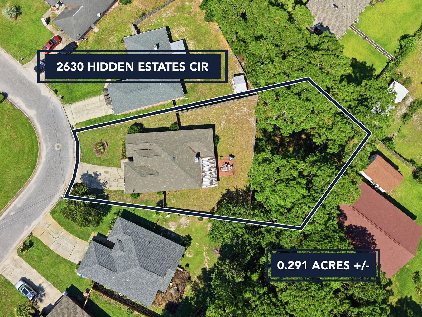 Property Photo: 2630 Hidden Estates Circle FL 32566