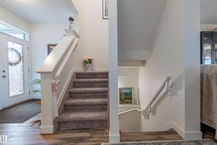 Property Photo: 2066 Graydon Hill Crescent SW AB T6W 4C7