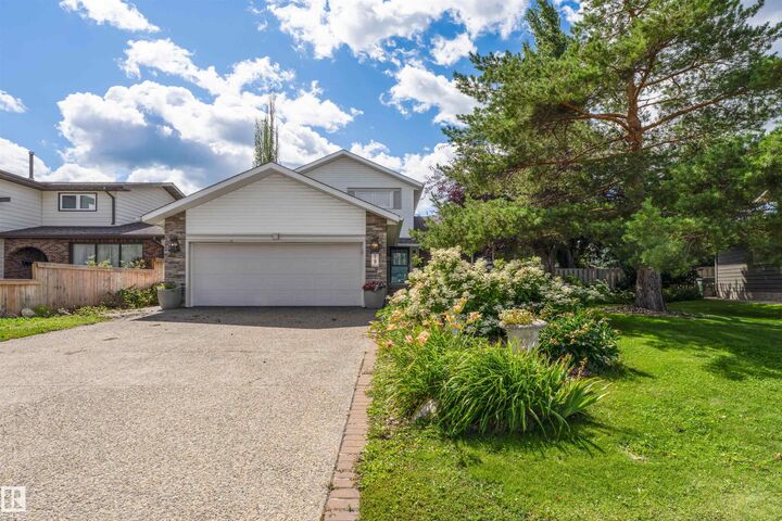 Property Photo: 79 Woodstock Drive AB T8A 4C2