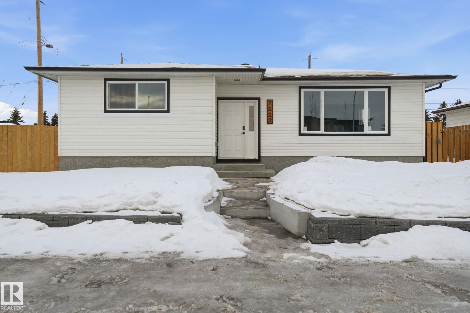Property Photo:  7112 132 Avenue NW  AB T5C 2A6 