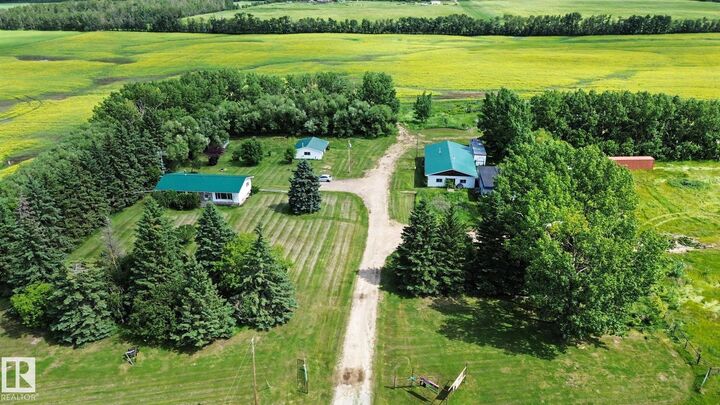 Property Photo:  59227 Highway 44  AB T0G 1W0 