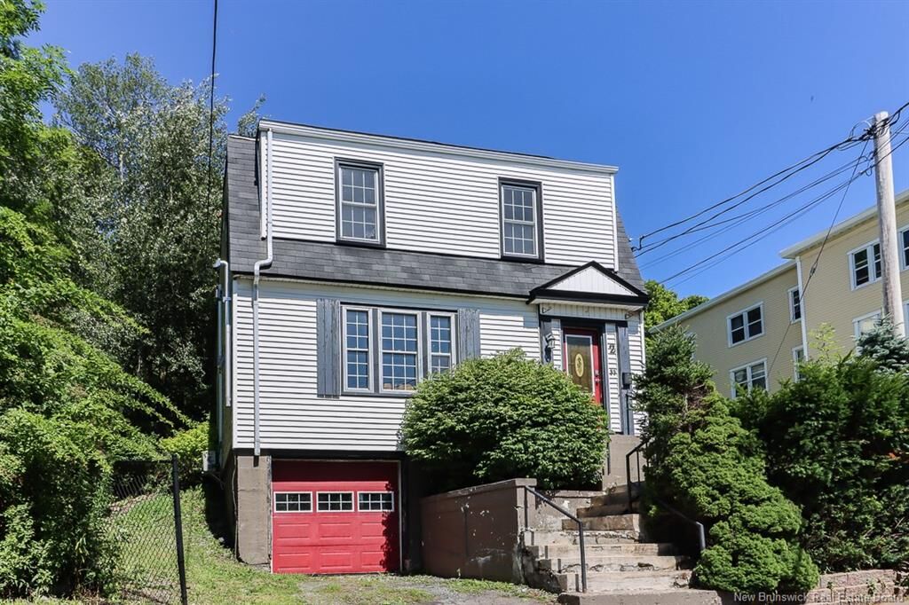 Property Photo:  2 Glenburn Court  NB E2K 3Y9 