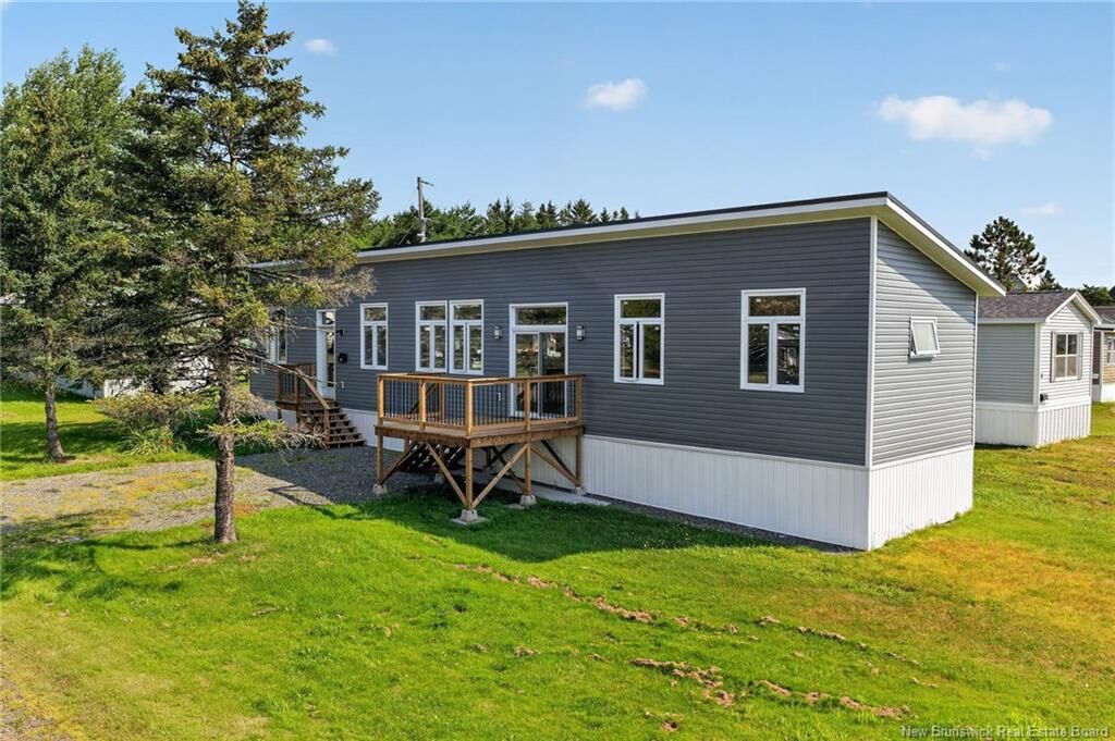 Property Photo:  15 Carolyn Crescent  NB E1E 3T6 