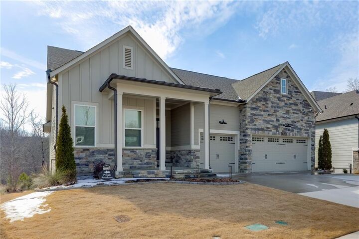 Property Photo: 7032 Cottage Grove Drive GA 30542