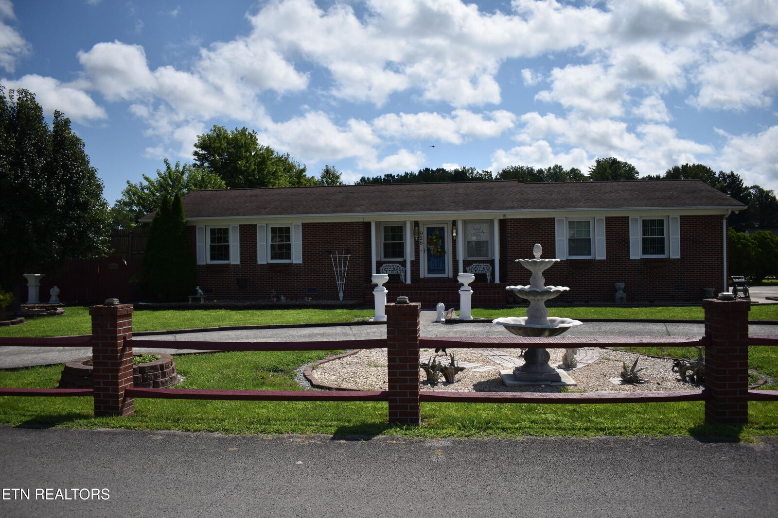Property Photo:  926 Doncaster Ave  KY 40965 