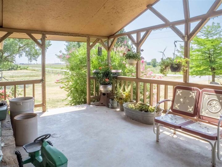 Property Photo: 13186 County Road 1400 OK 73006-1318