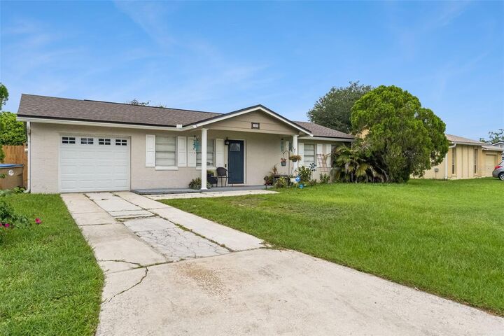 Property Photo: 120 Milta Lane FL 34743