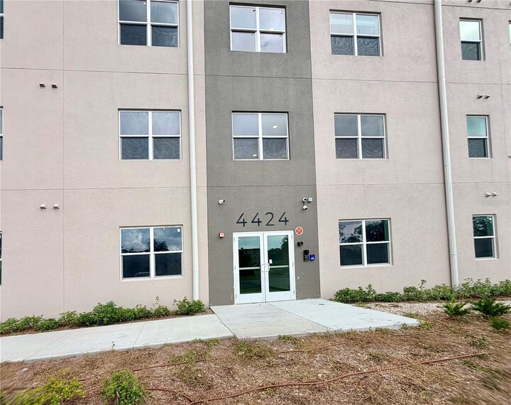 Property Photo:  4424 S Texas Avenue 1-302  FL 32839 
