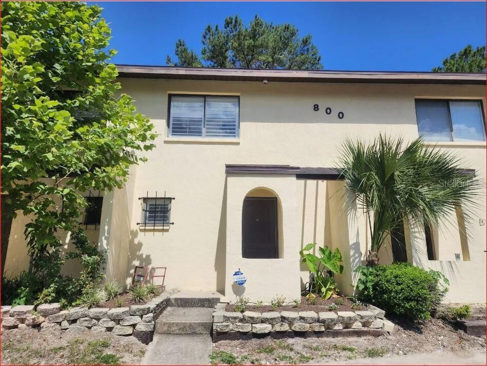 Property Photo:  2735 SW 35th Place 804  FL 32608 