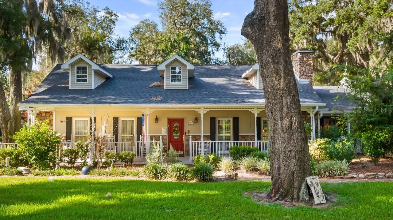 Property Photo: 403 Mission Lane FL 34737