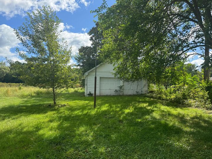 Property Photo: 1250 Greenhouse Road MI 49013