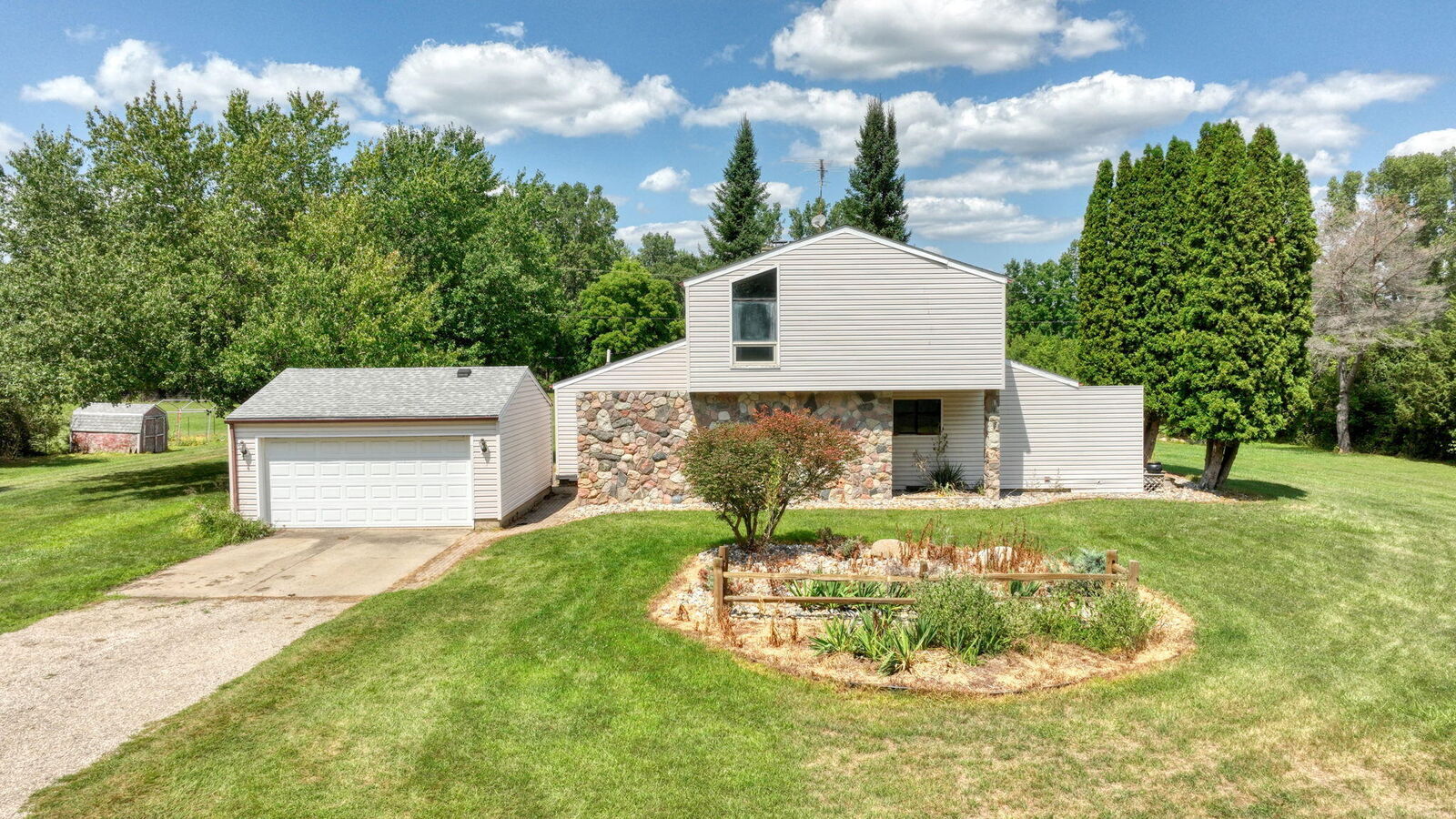 Property Photo: 13142 Taylor Road MI 49230