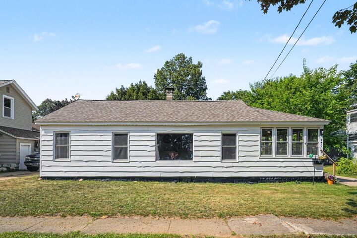 Property Photo: 250 W Franklin Street MI 49078