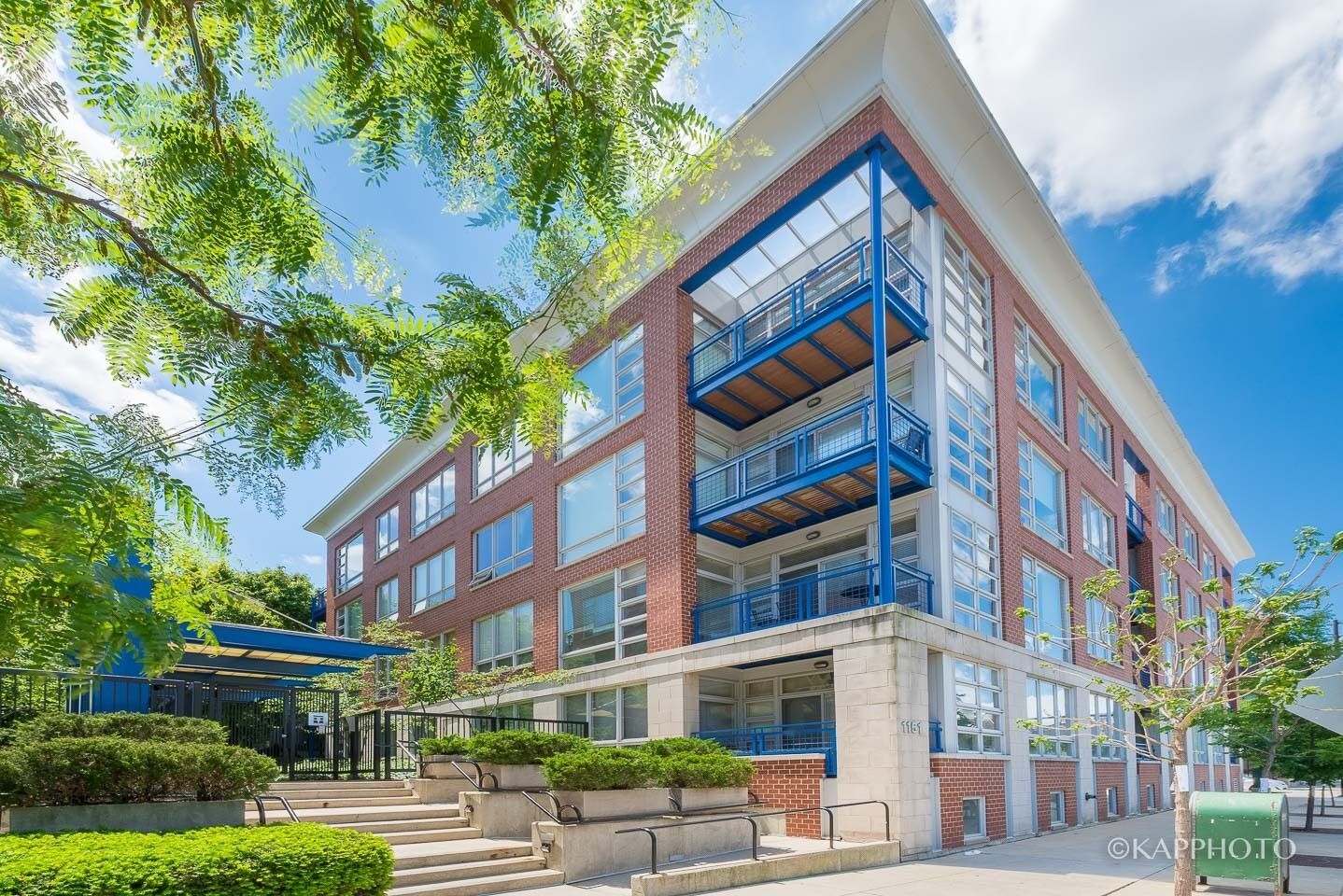 Property Photo: 1151 W Washington Boulevard 102 IL 60607