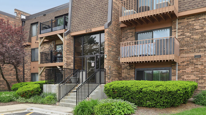 Property Photo: 608 Waterford Road 1B IL 60193