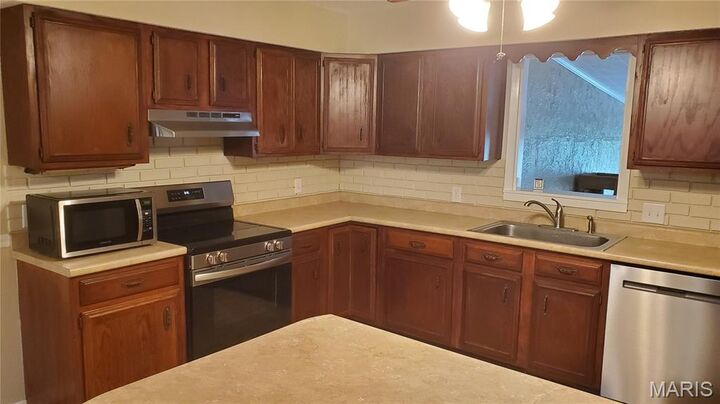 Property Photo: 302 Bohannon Street MO 63801