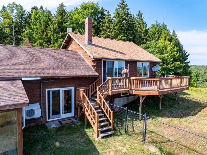 Property Photo: 93 Stagecoach Road ME 04630