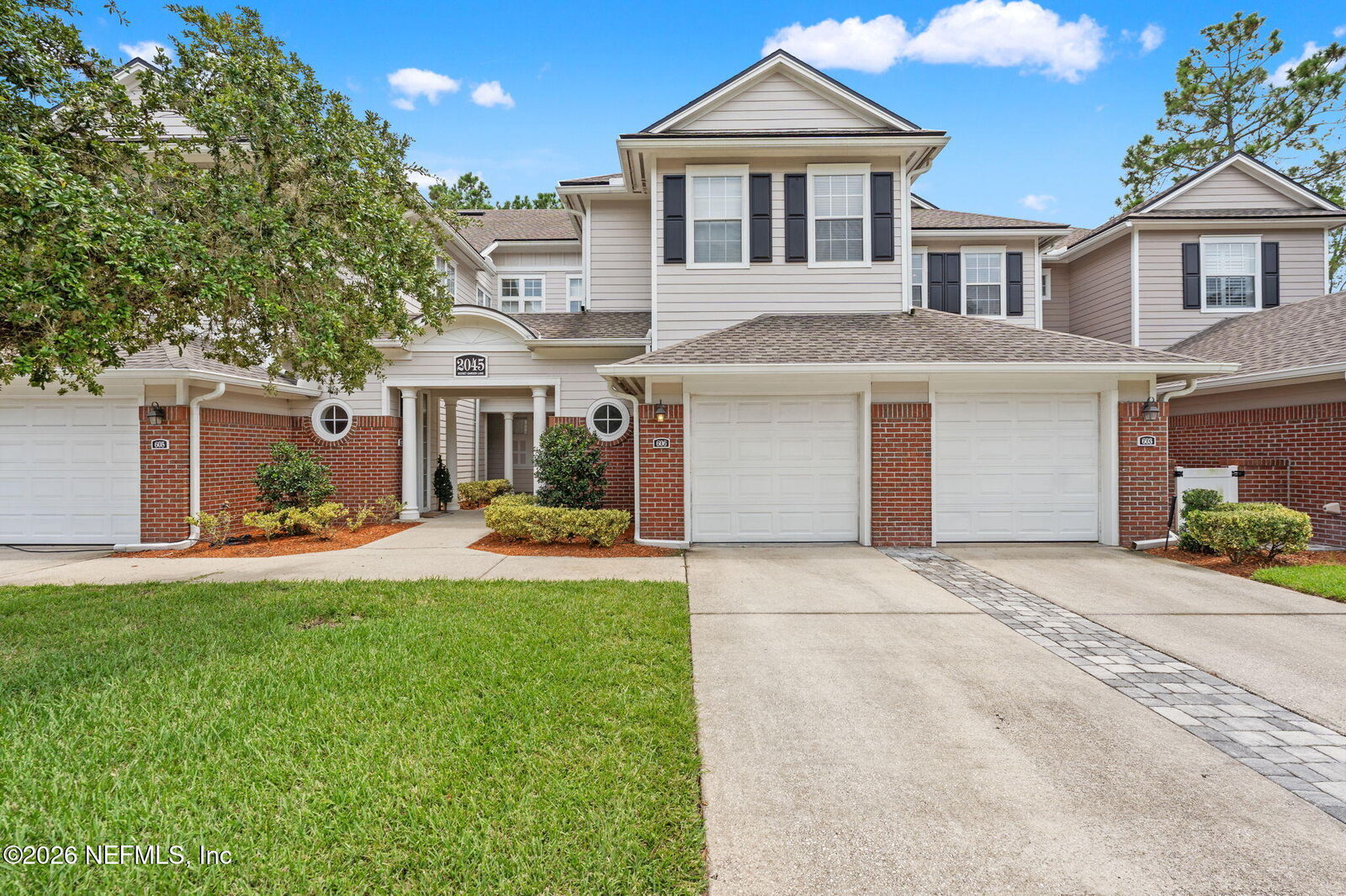 Property Photo: 2045 Secret Garden Lane 606 FL 32003
