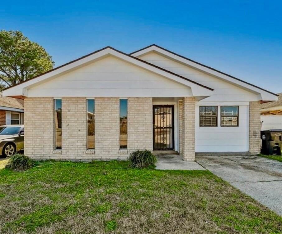 Property Photo:  14936 Curran Road  LA 70128 