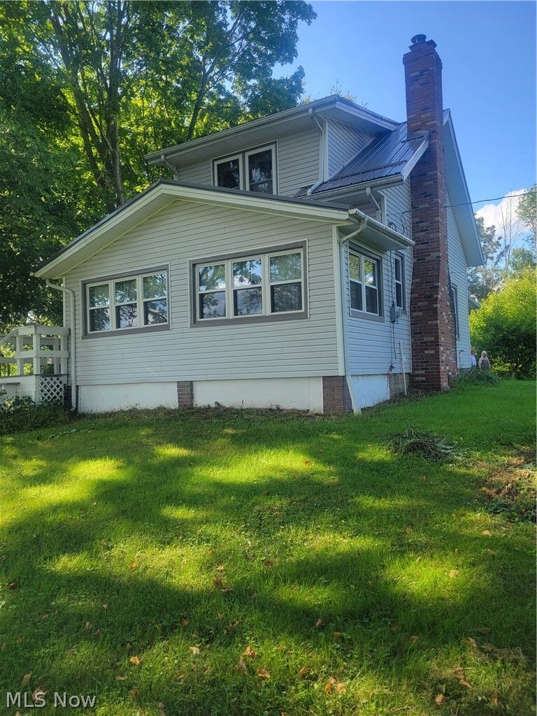Property Photo: 7507 Hankee Road OH 44231